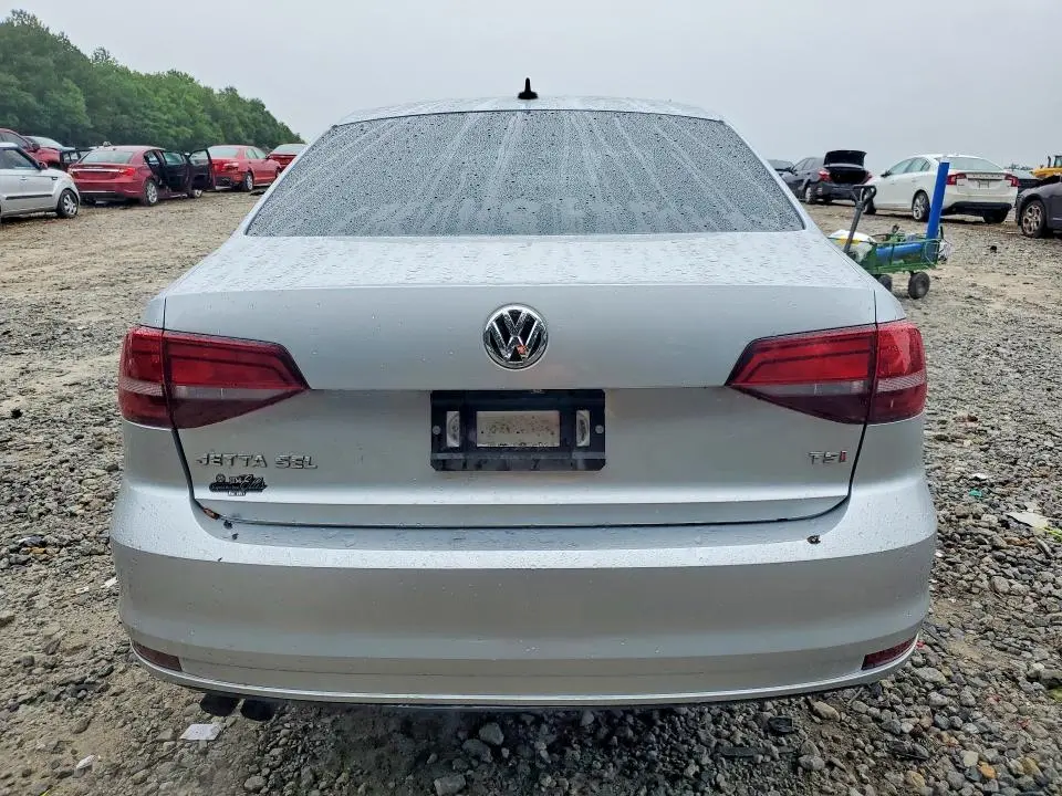 2016 VOLKSWAGEN JETTA SEL  