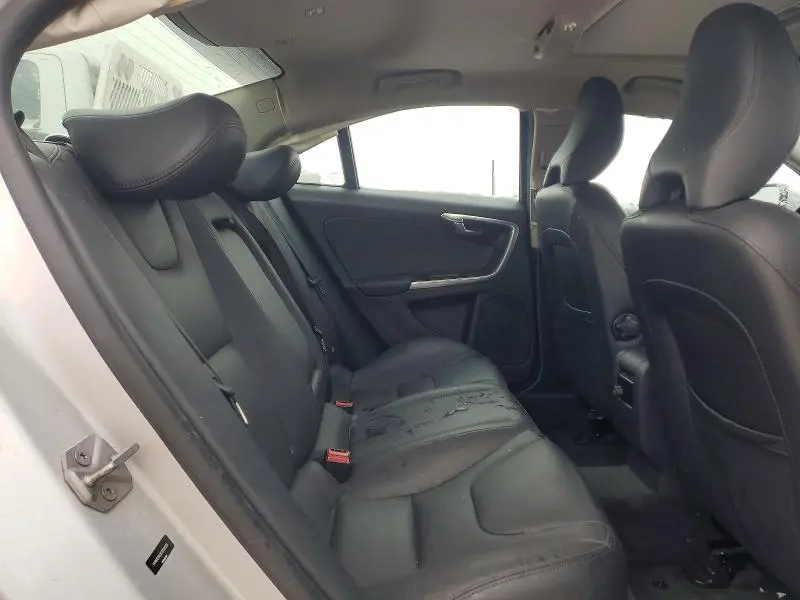 2015 VOLVO S60 PREMIER  