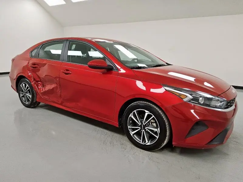2023 KIA FORTE LX  