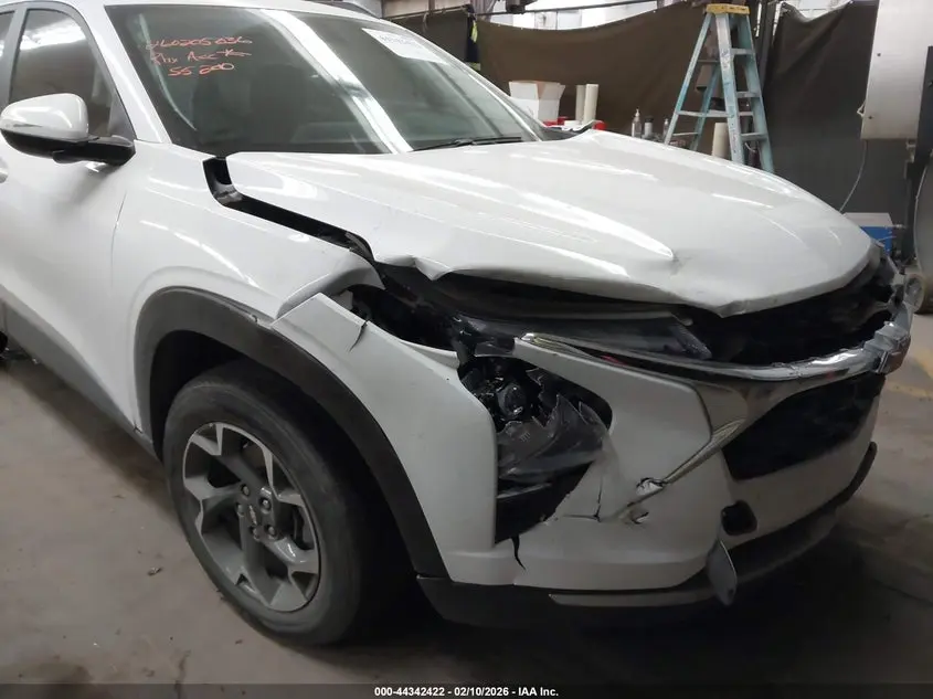 2024 CHEVROLET TRAX FWD LT