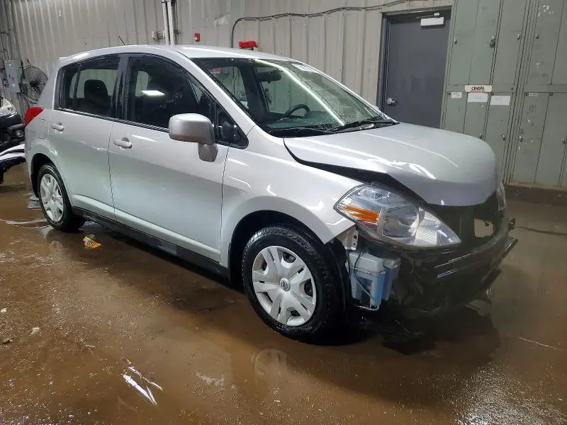 2011 NISSAN VERSA S  