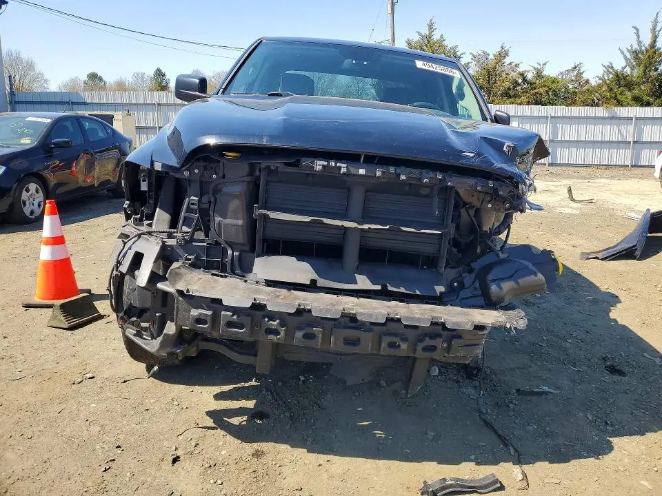 2014 RAM 1500 ST  