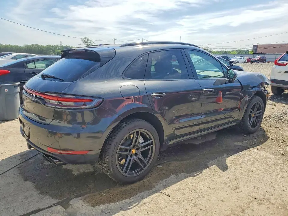 2021 PORSCHE MACAN TURBO  