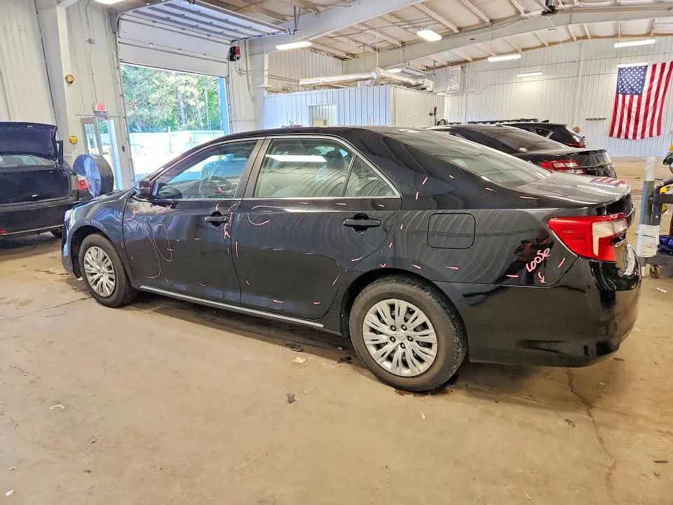 2012 TOYOTA CAMRY LE  