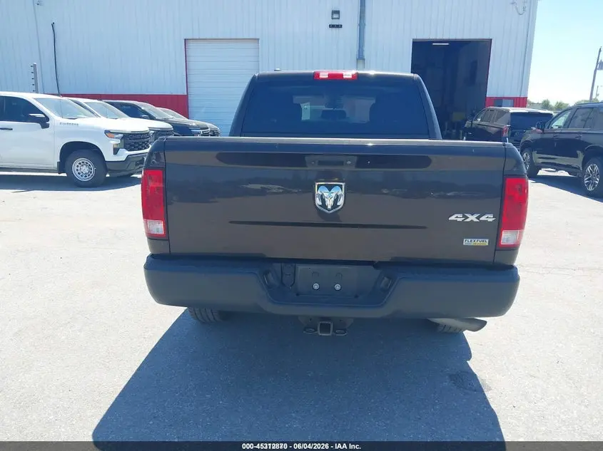 2017 RAM 1500 TRADESMAN  4X4 5'7 BOX