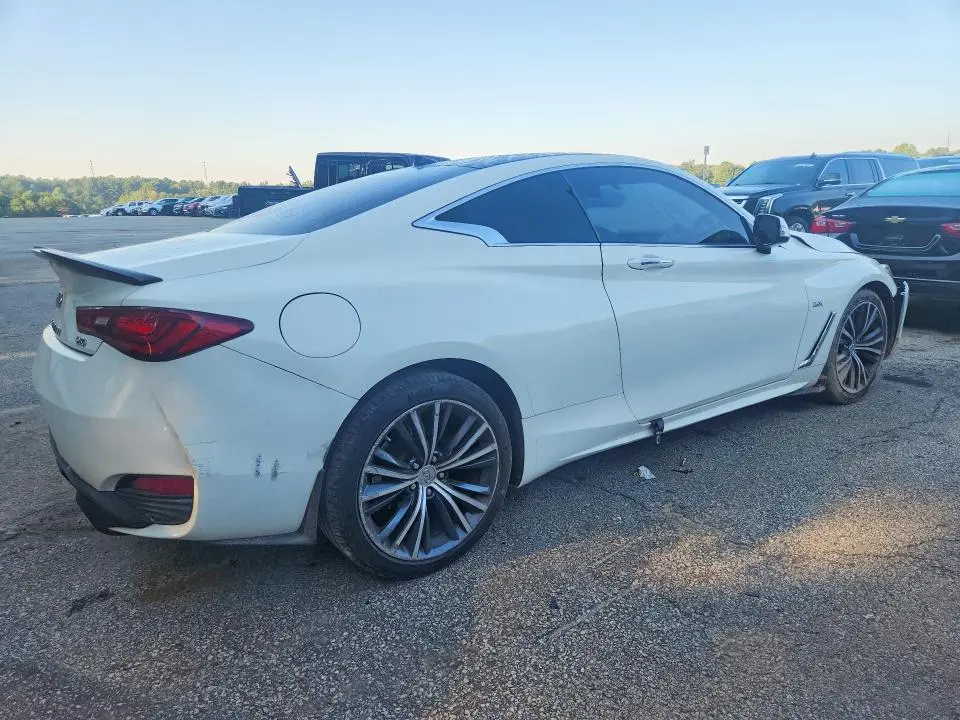 2017 INFINITI Q60 2.0T  