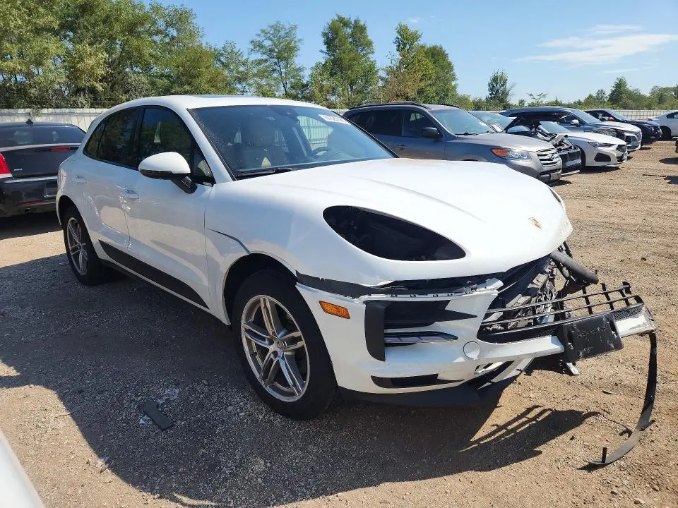 2020 PORSCHE MACAN   