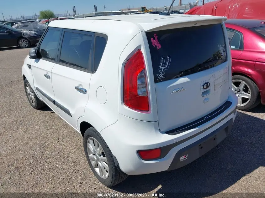 2013 KIA SOUL +