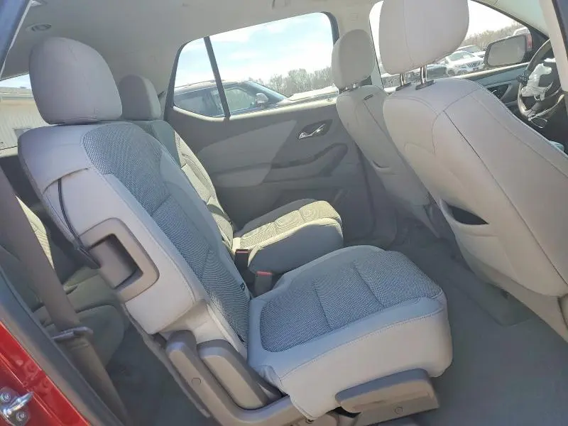 2021 CHEVROLET TRAVERSE LT  