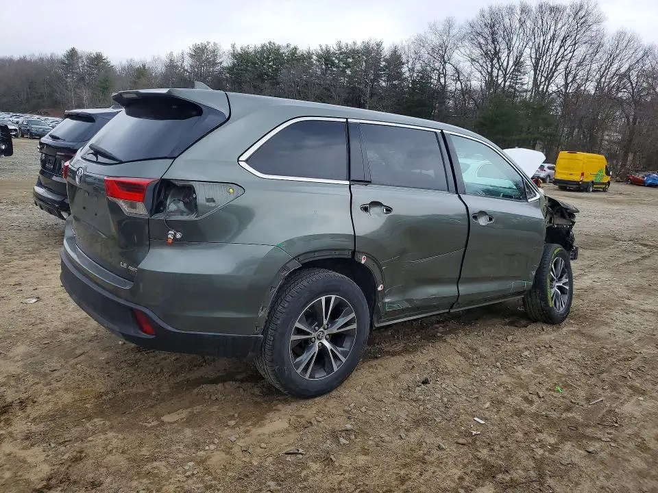 2018 TOYOTA HIGHLANDER LE PLUS  