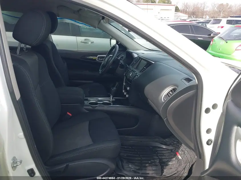 2017 NISSAN PATHFINDER SV