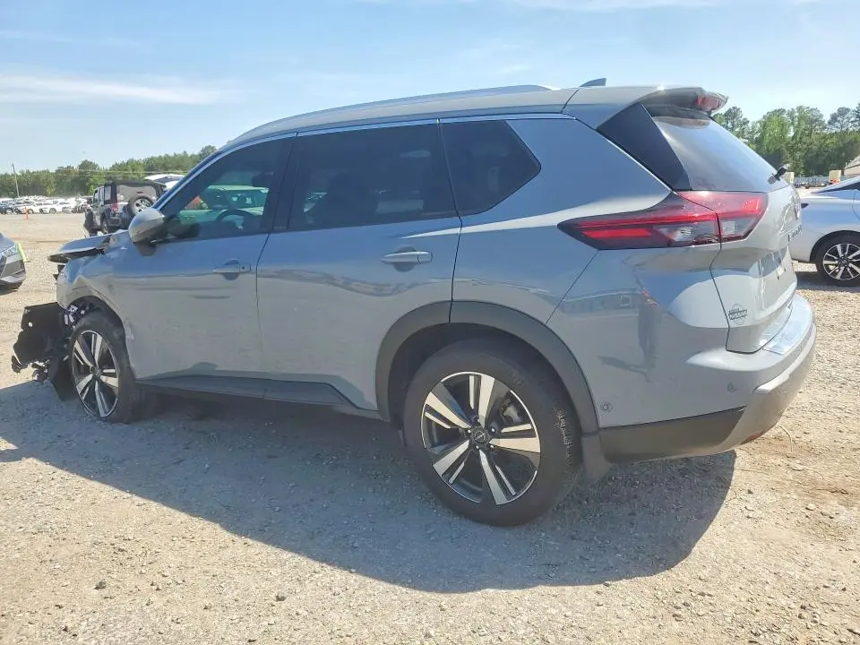 2024 NISSAN ROGUE SL  