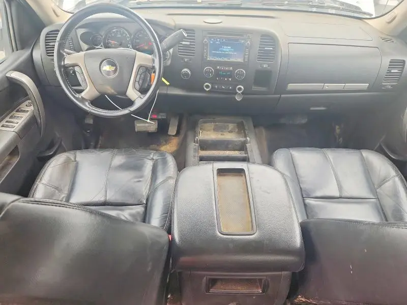 2011 CHEVROLET SILVERADO K1500 LT  