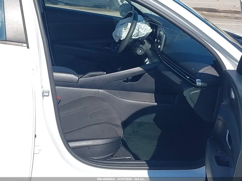 2021 HYUNDAI ELANTRA SE