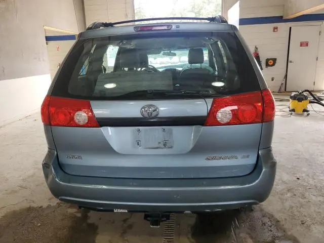 2010 TOYOTA SIENNA CE