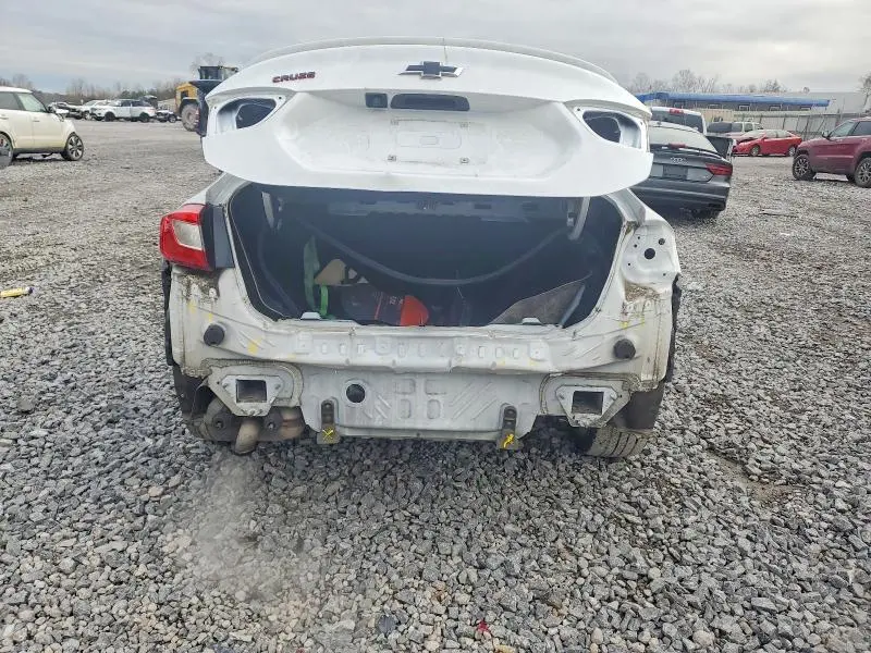 2018 CHEVROLET CRUZE LT  