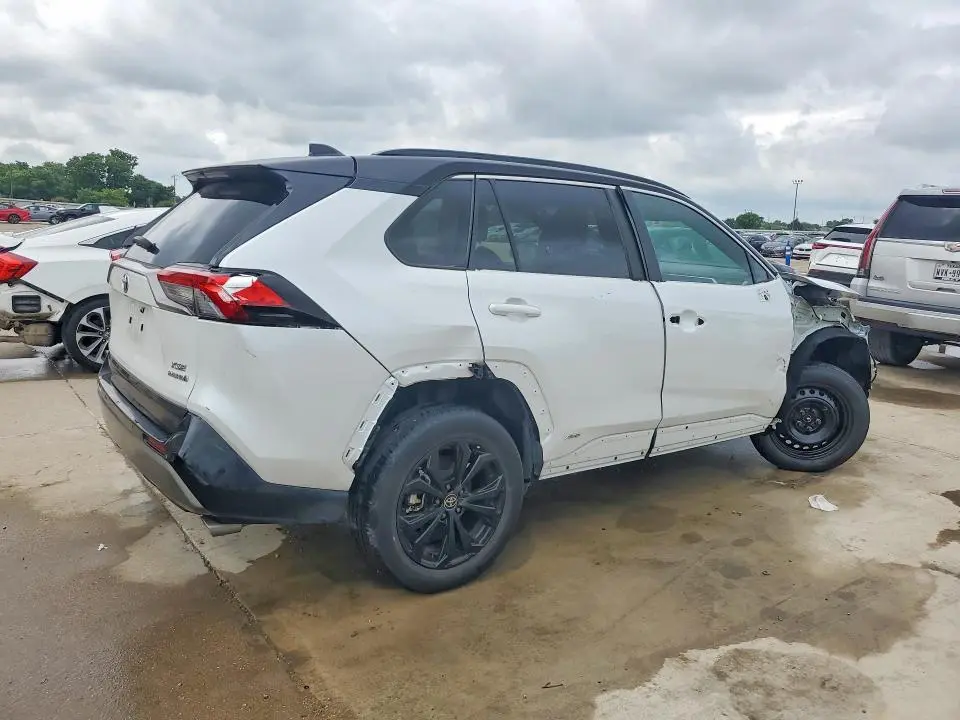 2024 TOYOTA RAV4 XSE  