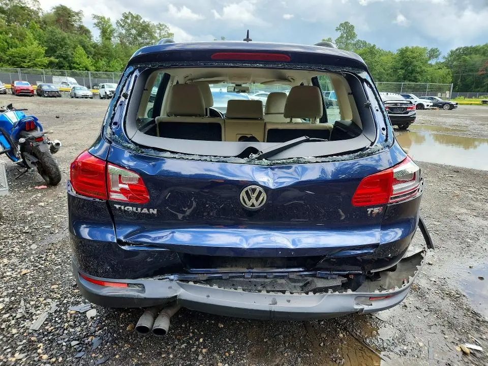 2016 VOLKSWAGEN TIGUAN S  