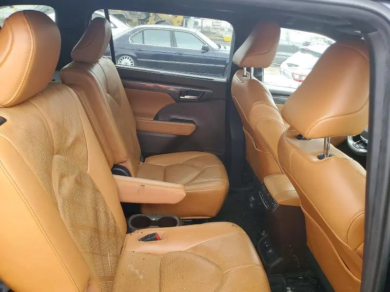 2021 TOYOTA HIGHLANDER HYBRID PLATINUM  