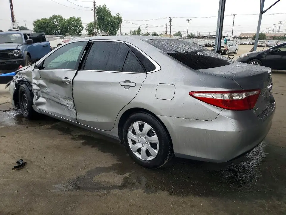 2015 TOYOTA CAMRY LE  