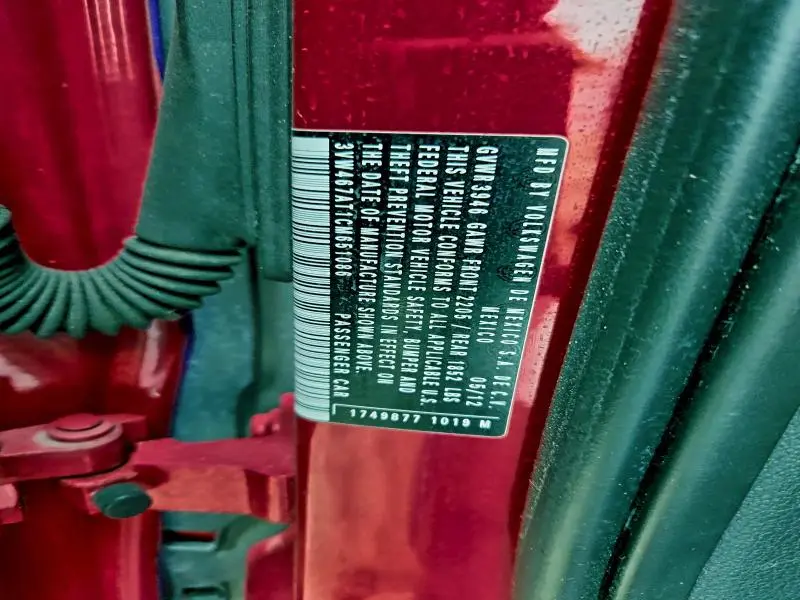 2012 VOLKSWAGEN BEETLE TURBO  