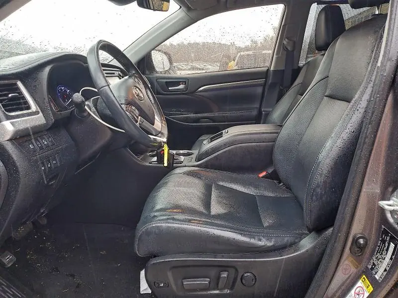 2019 TOYOTA HIGHLANDER   