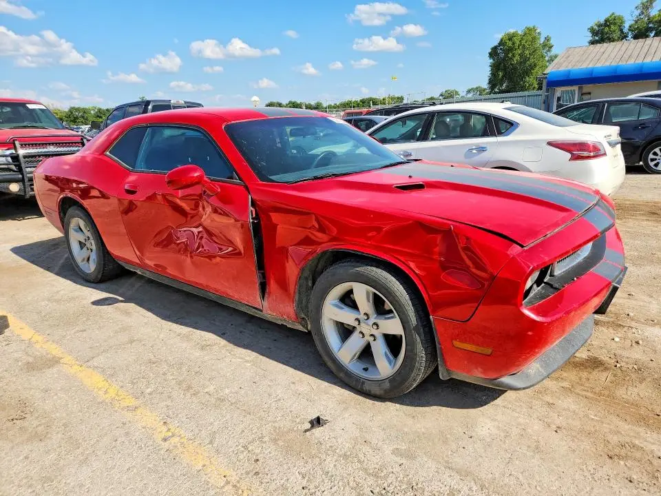 2014 DODGE CHALLENGER SXT  