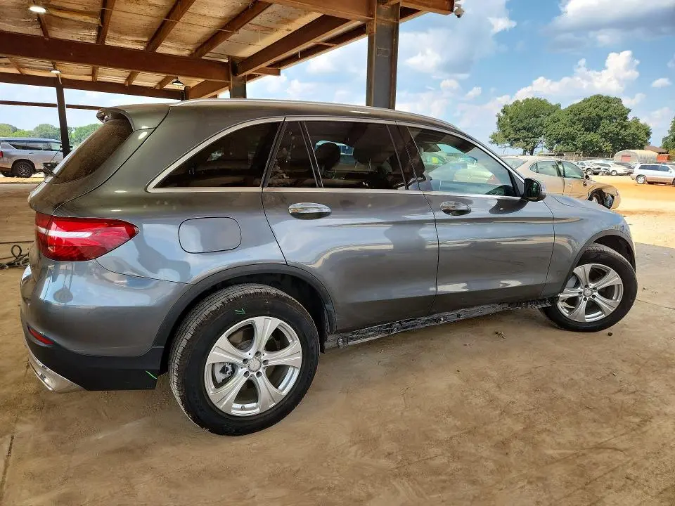2016 MERCEDES-BENZ GLC 300  