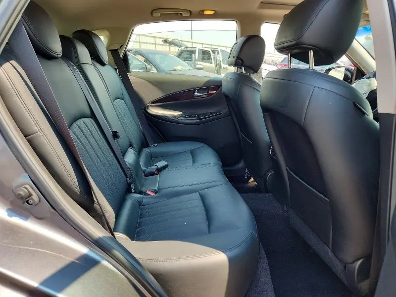 2016 INFINITI QX50 BASE  