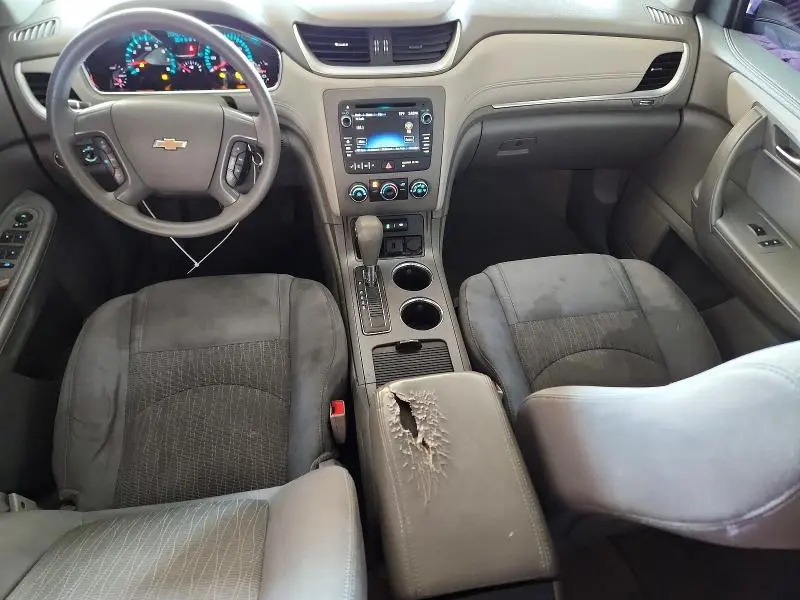 2015 CHEVROLET TRAVERSE LS  