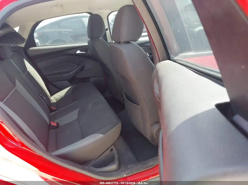 2013 FORD FOCUS SE