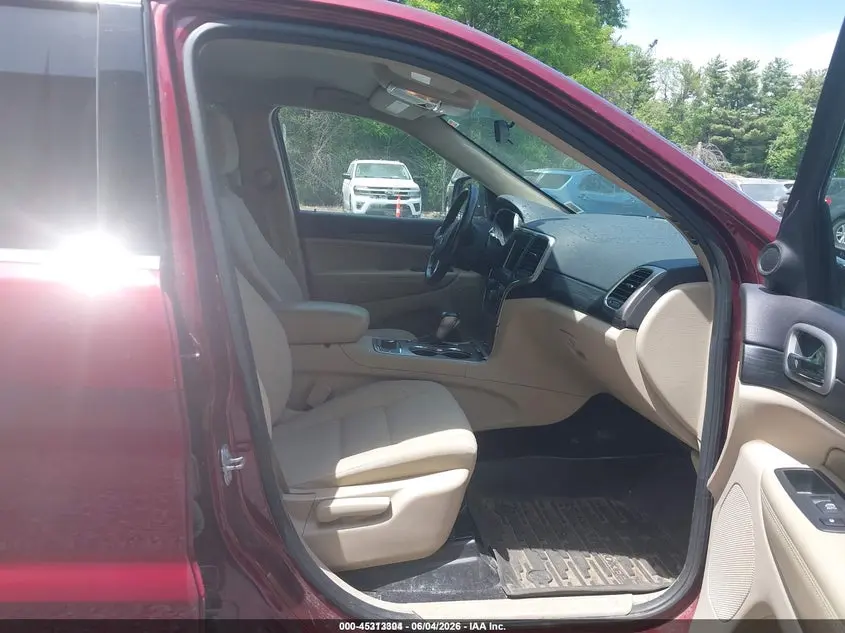 2019 JEEP GRAND CHEROKEE LAREDO E 4X4