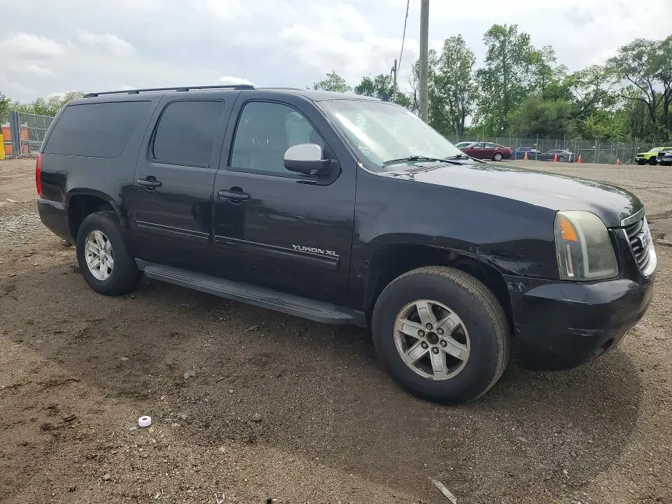 2011 GMC YUKON XL K1500 SLE  