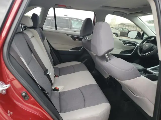 2019 TOYOTA RAV4 XLE