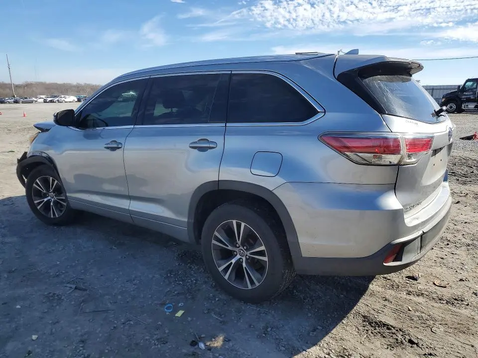 2016 TOYOTA HIGHLANDER XLE  