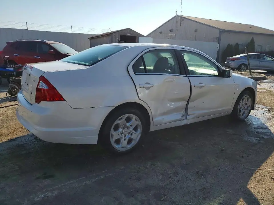 2010 FORD FUSION SE  