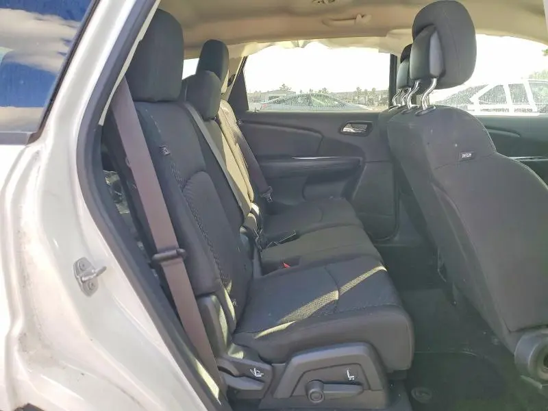 2019 DODGE JOURNEY SE  