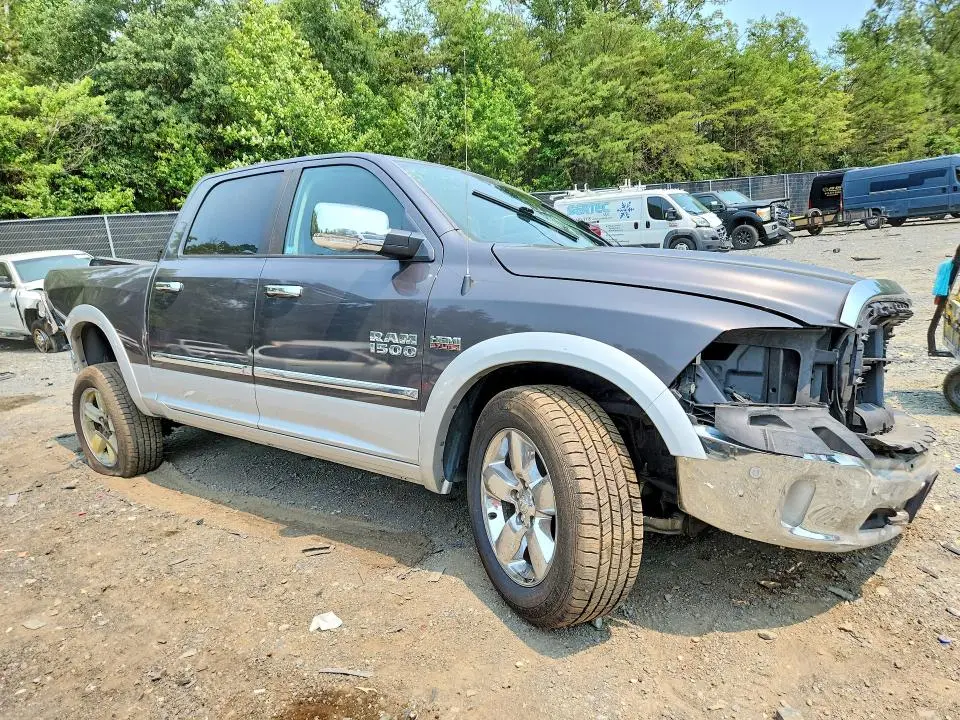 2015 RAM 1500 LARAMIE  