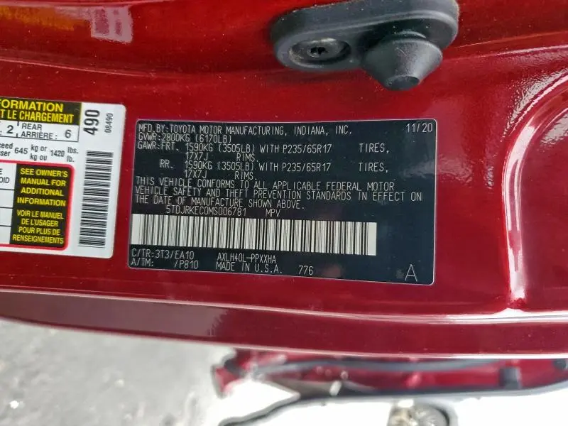 2021 TOYOTA SIENNA XLE  