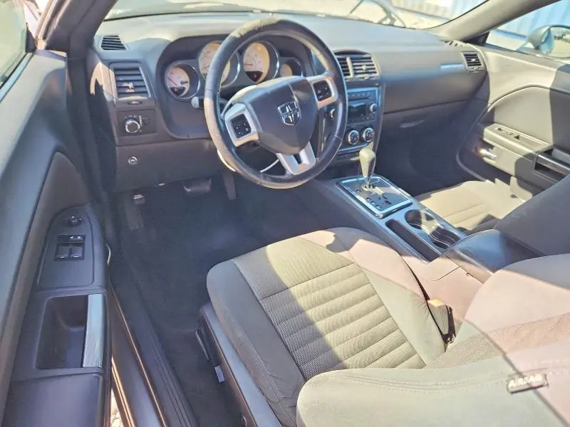 2012 DODGE CHALLENGER SXT  