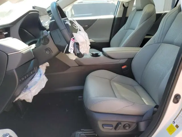 2024 TOYOTA VENZA LE