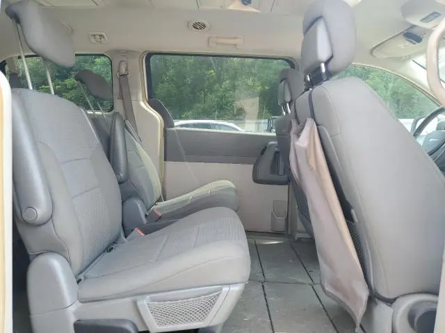 2010 CHRYSLER TOWN & COUNTRY TOURING  