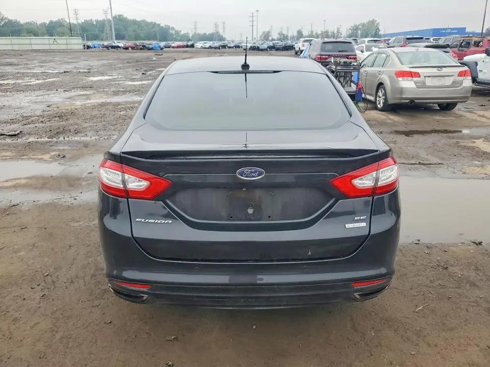 2015 FORD FUSION SE  