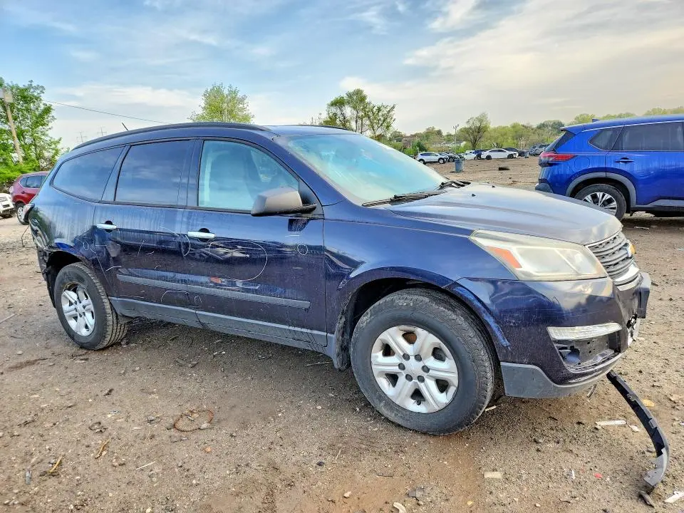 2015 CHEVROLET TRAVERSE LS  