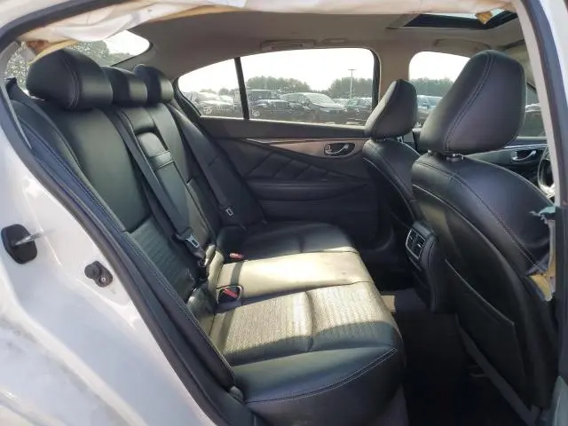 2018 INFINITI Q50 LUXE  