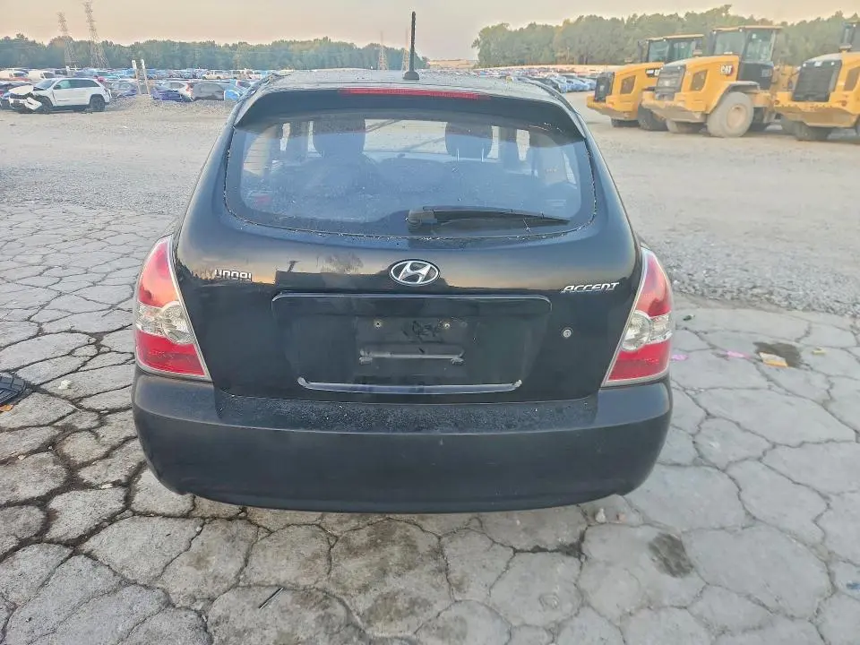 2011 HYUNDAI ACCENT GS  