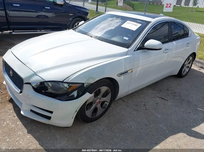 2017 JAGUAR XE 25T
