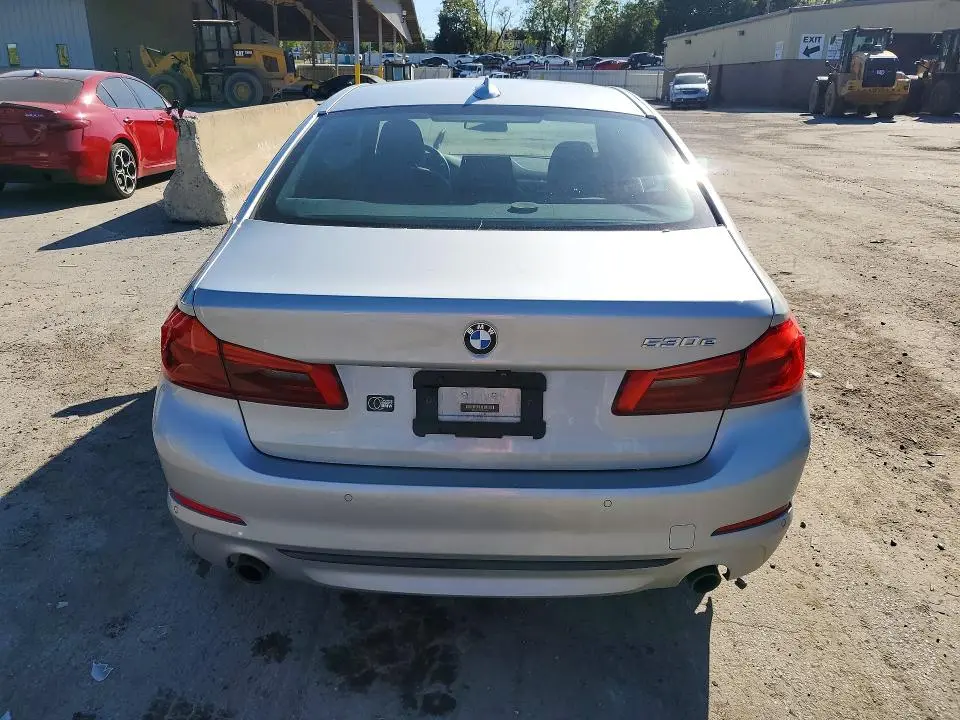 2019 BMW 530XE   