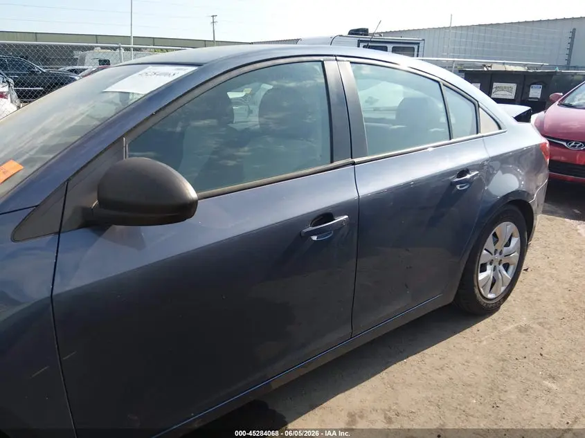 2013 CHEVROLET CRUZE LS AUTO