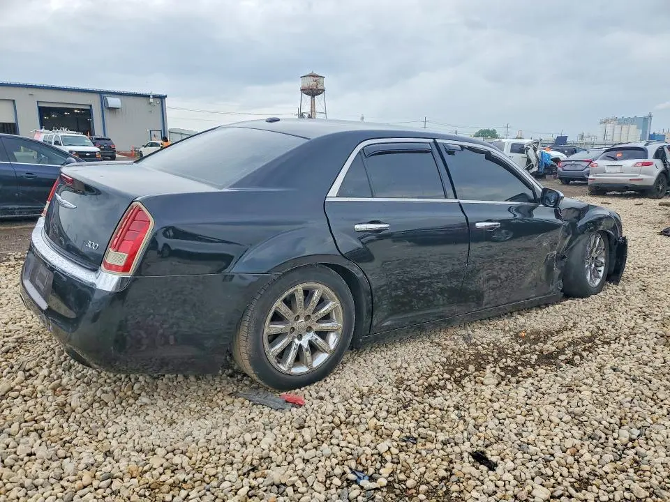 2012 CHRYSLER 300 LIMITED  